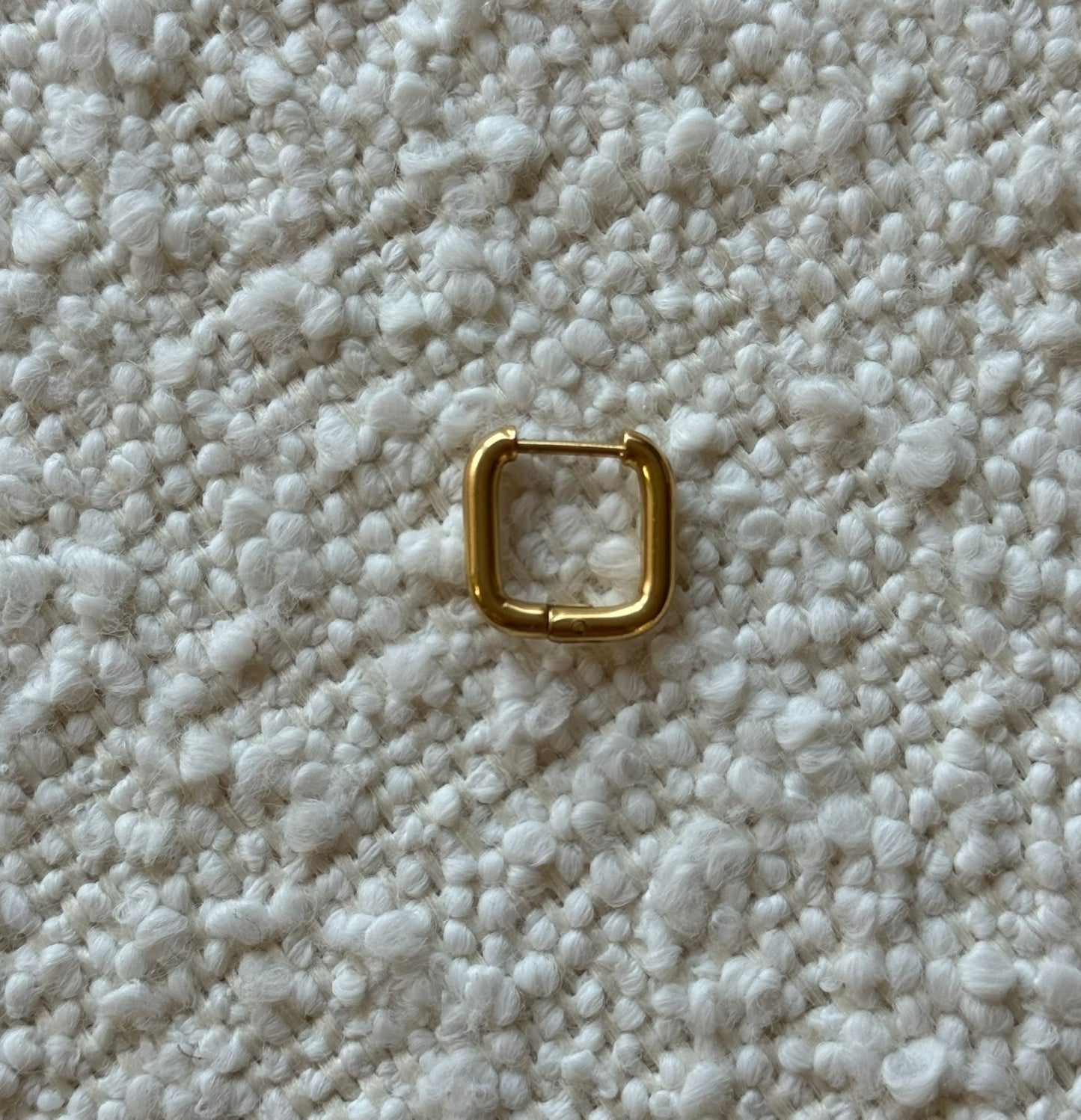 Oorhangers vierkant klein - Goud