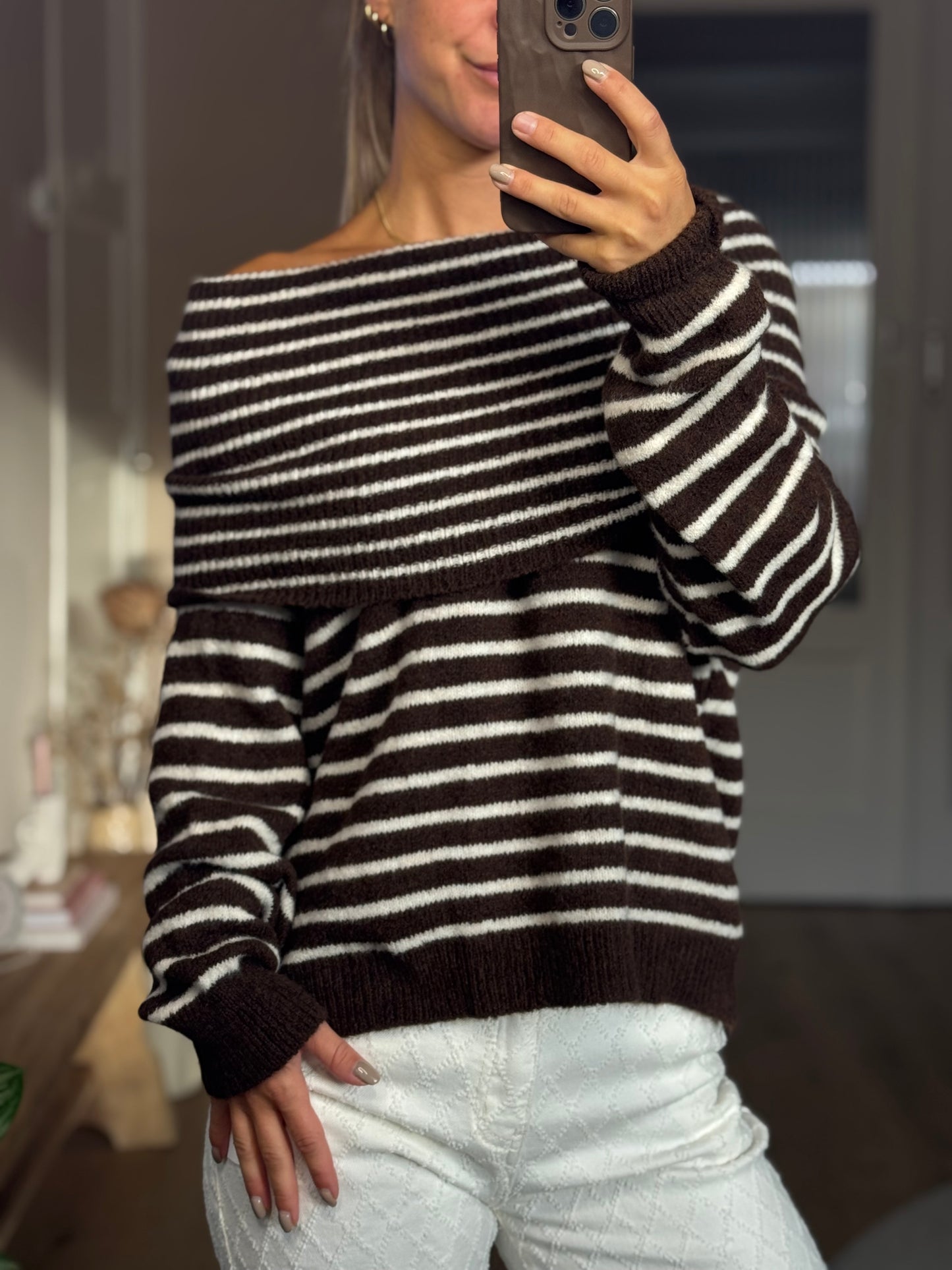 Off shoulder bruin/crème