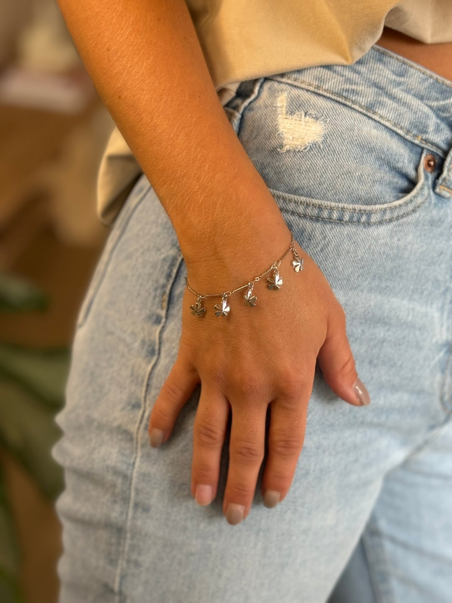 Armband bloemen hanger - Zilver